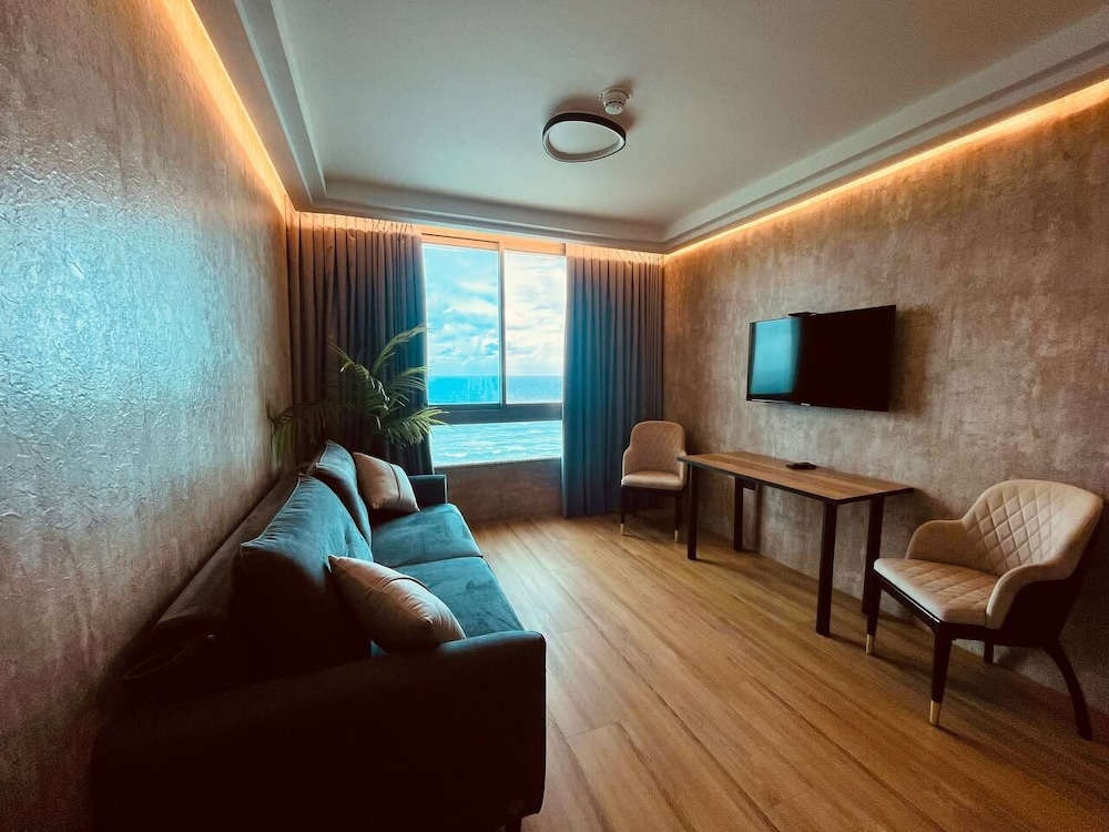 Carmel Holiday Apartments