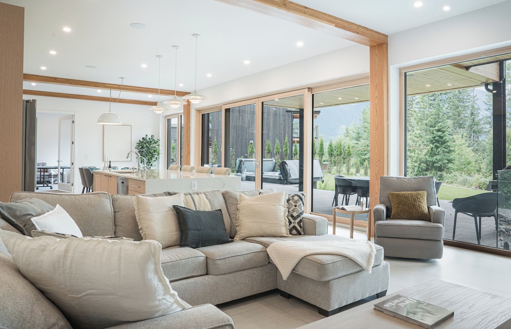 Camozzi Chalet by Revelstoke Vacations