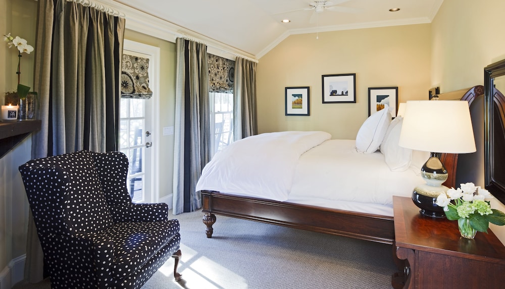 Inn at Willow Grove