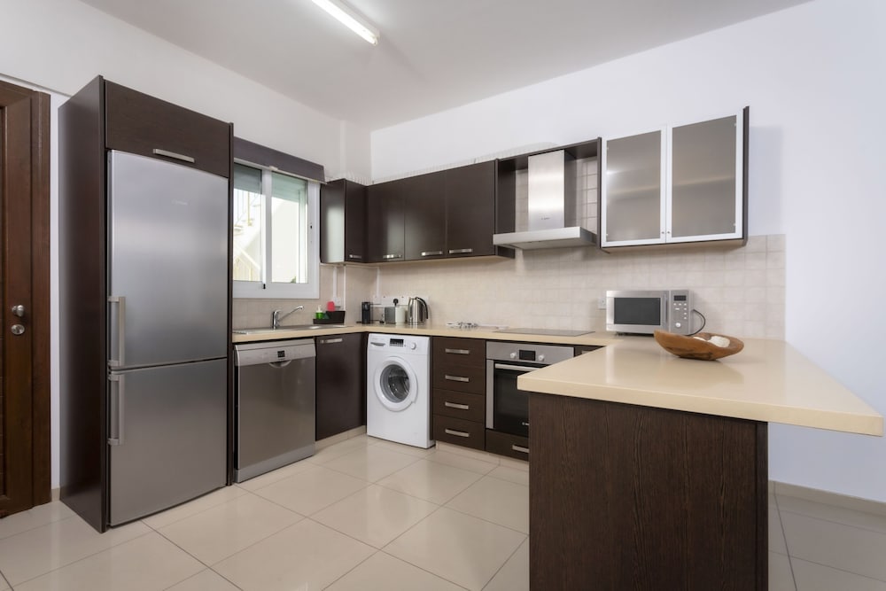 Limassol Vacations - Bay View Gardens Apartments with Pool - Property Image 31