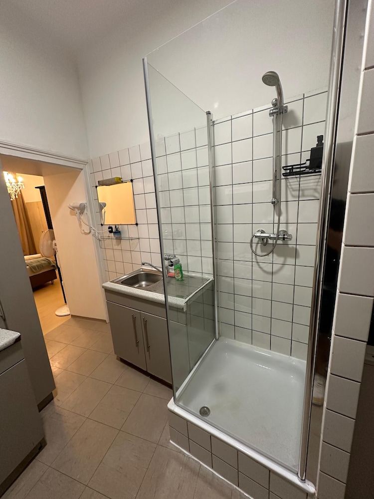Charming 1BR Apartment Near Stadthalle