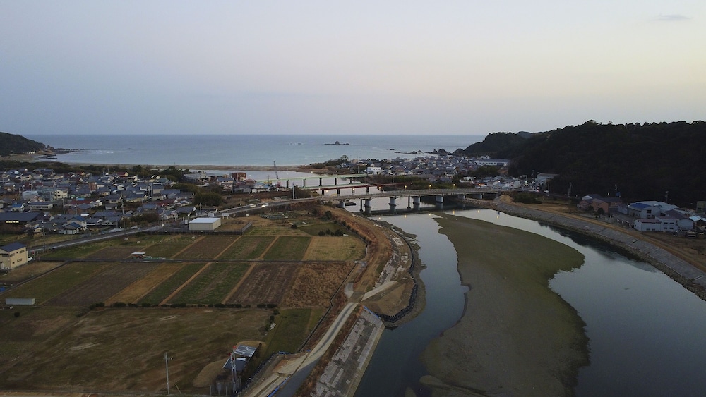 Vacation rentals -sui- view 5