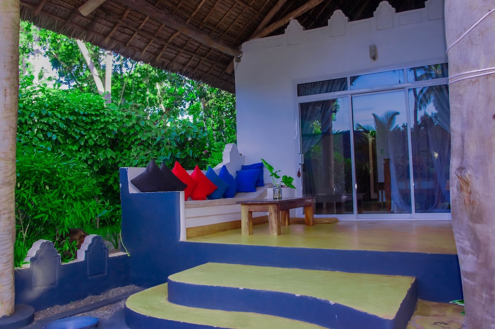 Mafia Kivulini Bungalows view 4