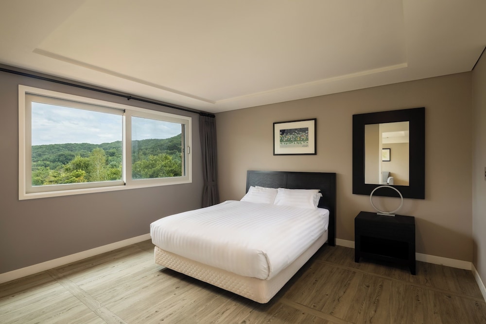 Oak Valley Resort Valley Village 22