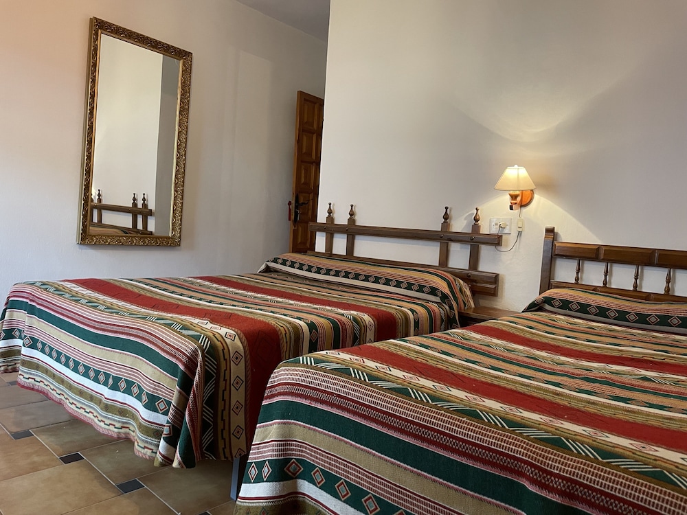 Hostal Poqueira