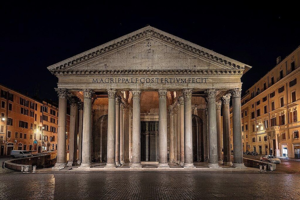 Rome Lux House guest rooms