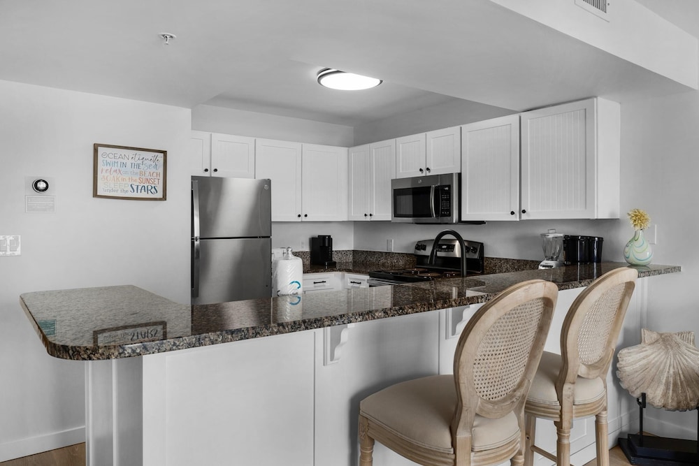 Pelican Beach Resort 1207