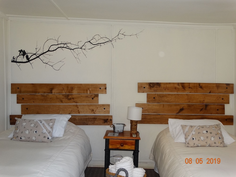 Hostal Lago Cóndor view 2