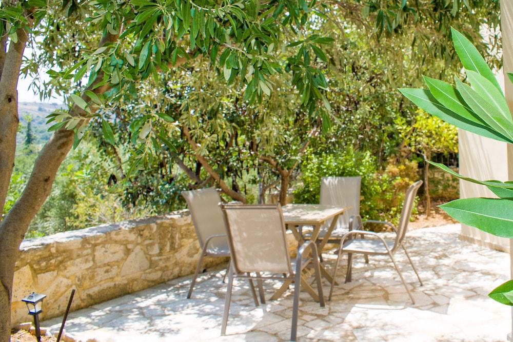 Helianthos Villas