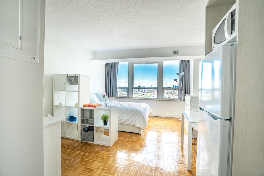 Elegant Studios and Apartments Montreal