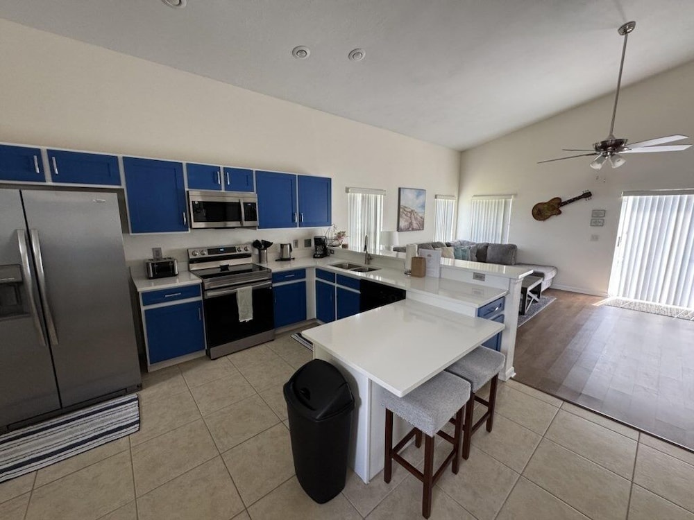 Lakeview Villa 5 Bedroom Home