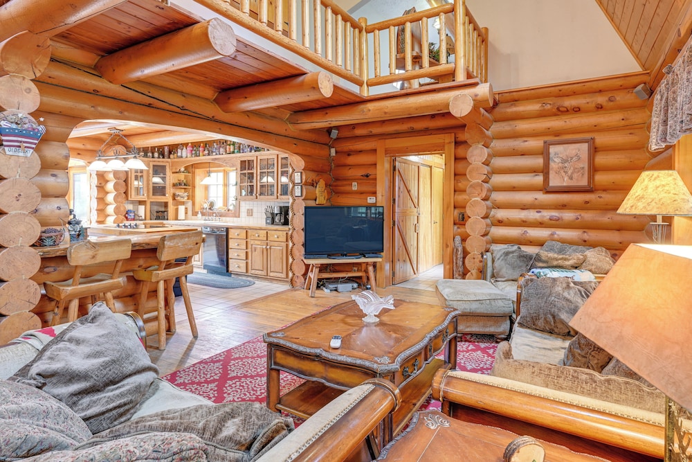 Spacious Sterling Cabin: Game Room, Private Pond! view 4