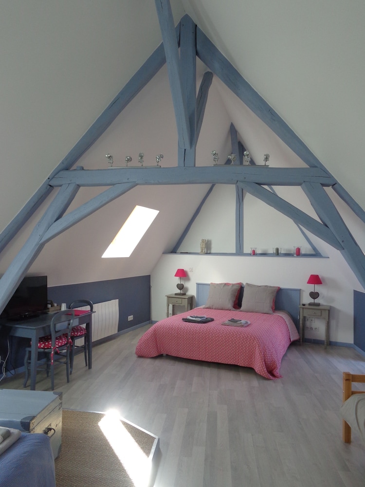 Chambres d'Hotes du Guillot view 3