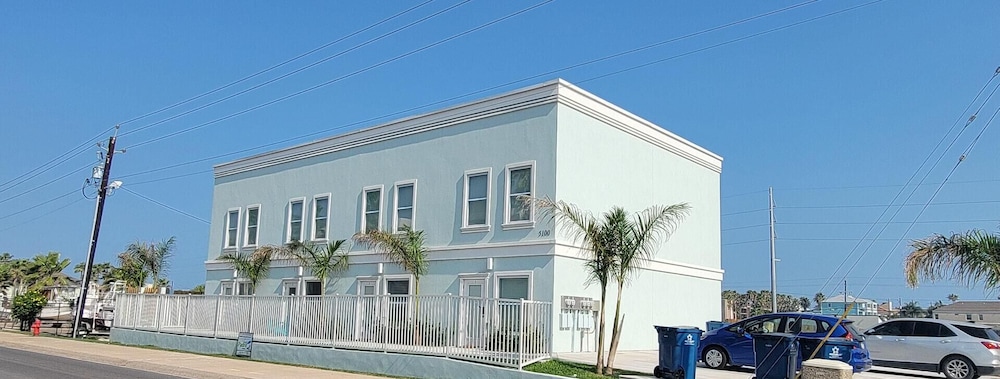 Villas de Laguna 1