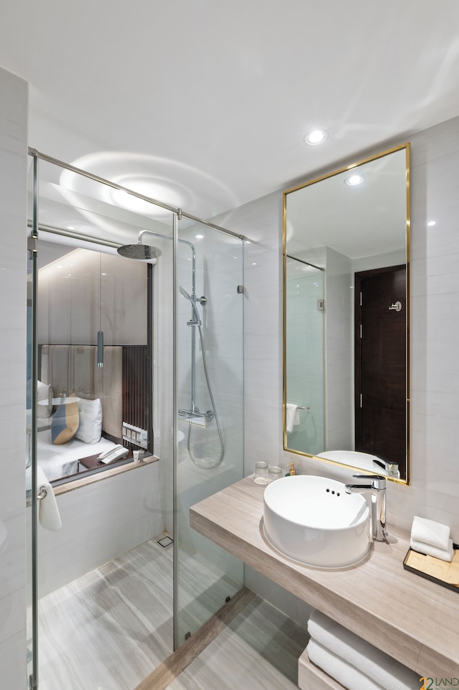 22Land Hotel Saigon 26