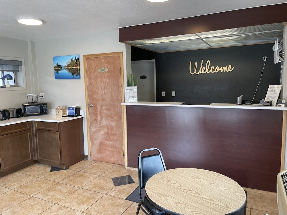 Downtown Inn view 2