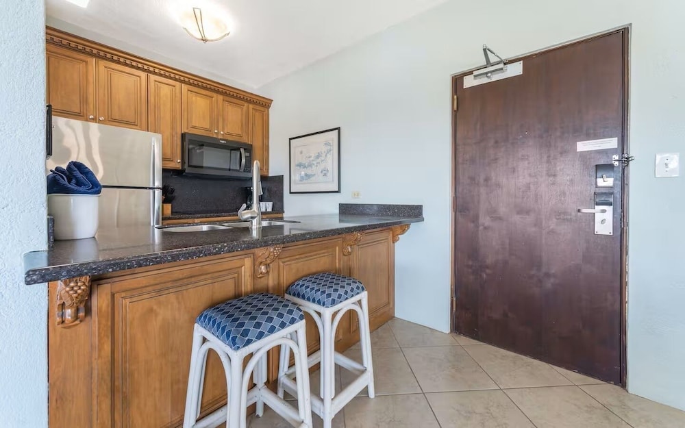 D11 1 Bedroom Condo