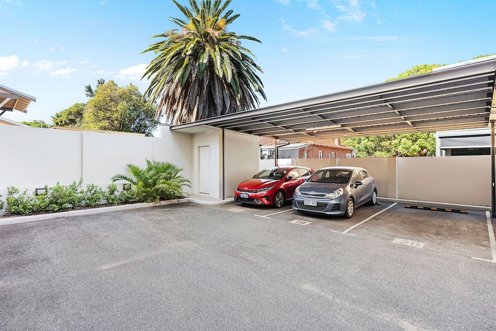 2bdr on Beaufort Street Parking - Mount Lawley