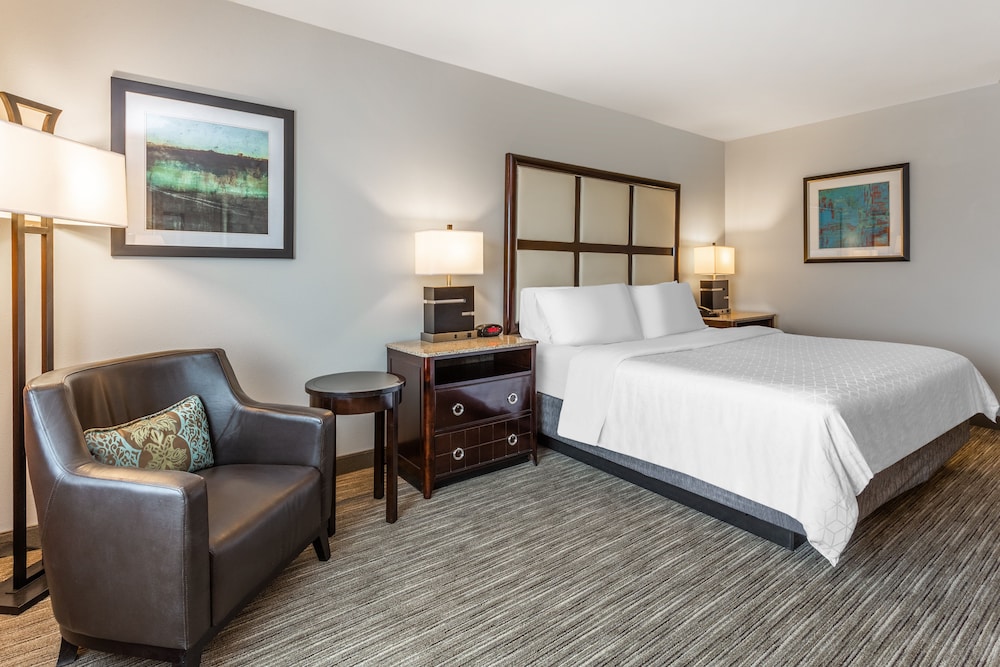 Holiday Inn Express Hotel & Suites Albert Lea - I-35 by IHG