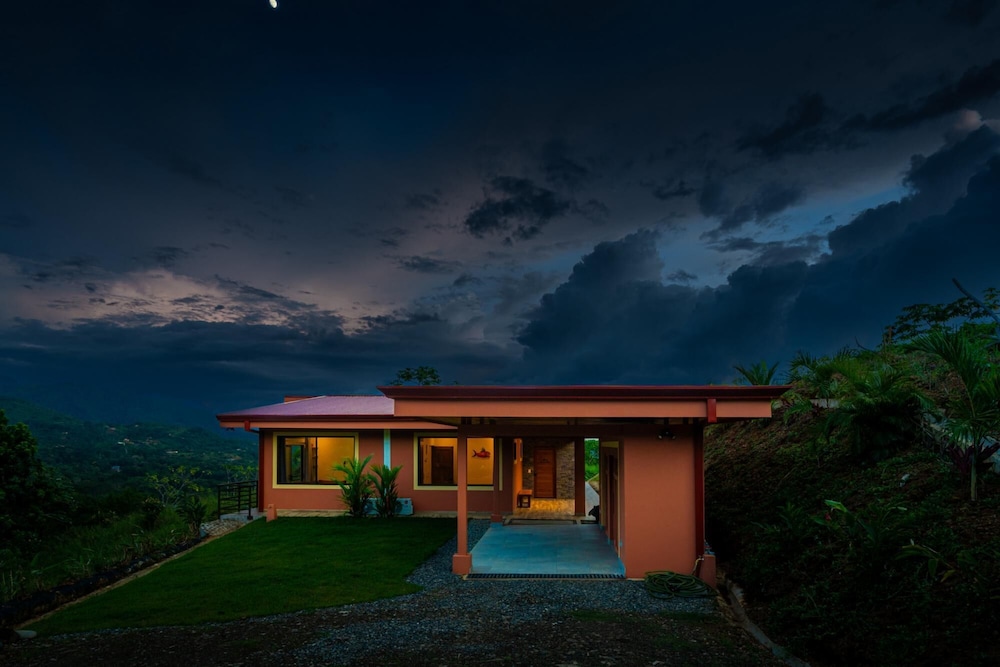 Unforgettable Stay - Book Brand New Villa Roca