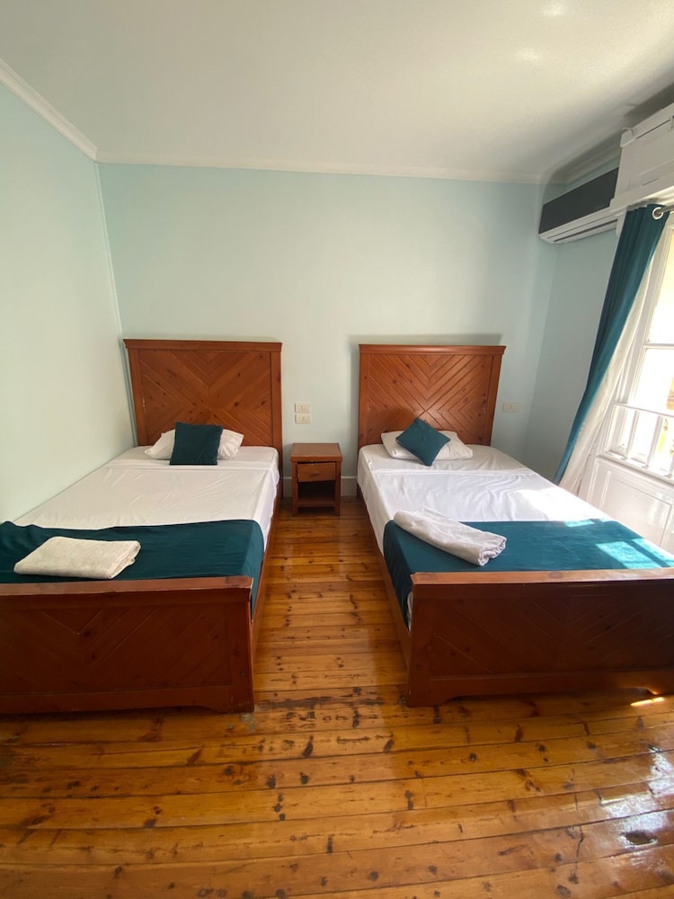 cairo house hostel