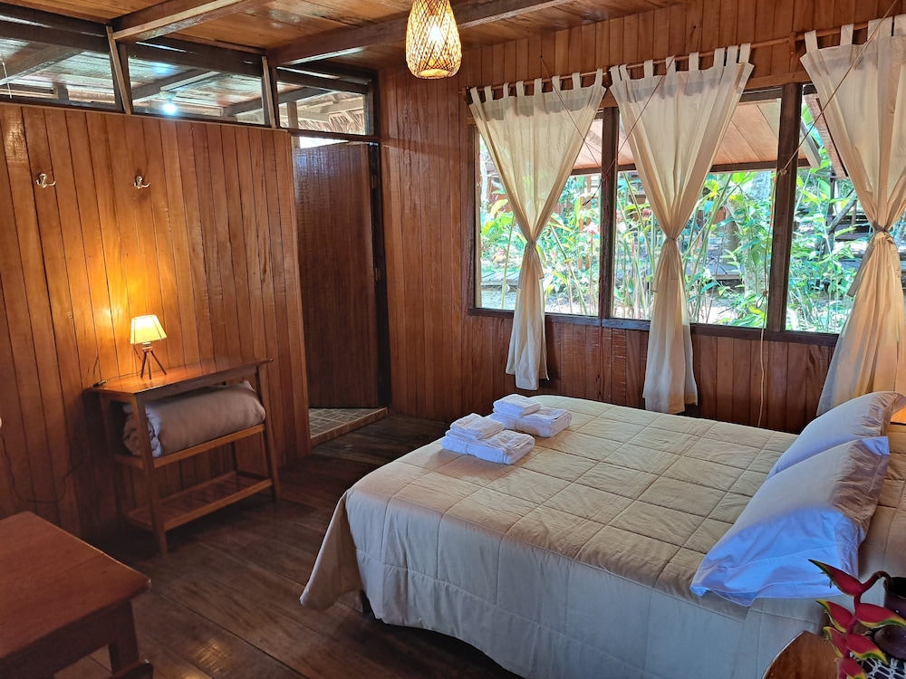 Andean Wings Sotupa Eco Lodge view 4