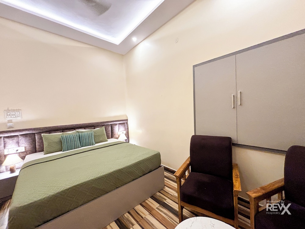 Hotel Diamond Palace