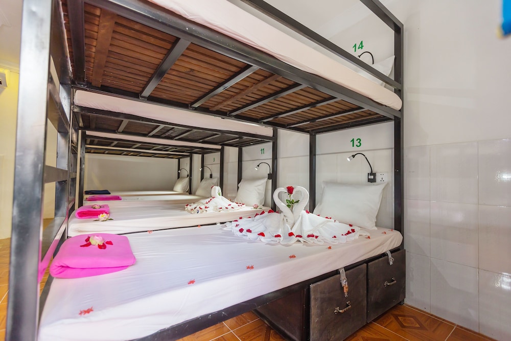 Kafu Hostel & Pool