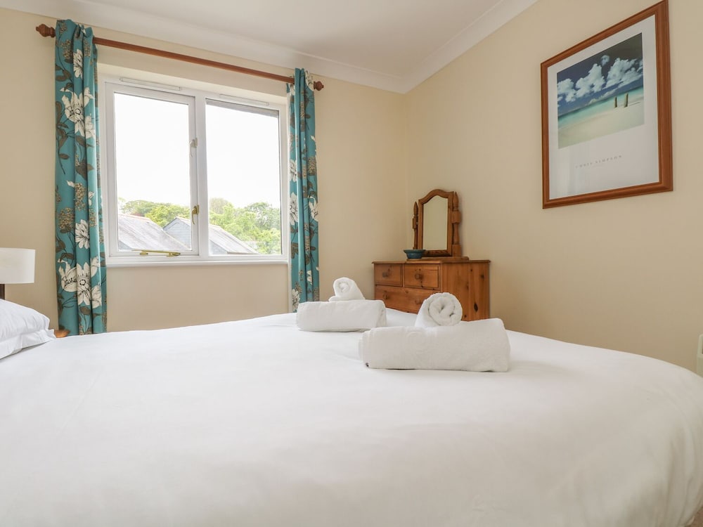 Cuckoo's Cottage view 2