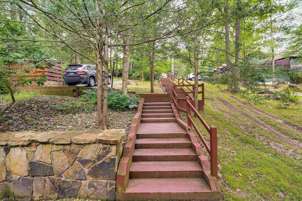 Dock & Hot Tub: Scenic Beech Mountain Lakes Gem!