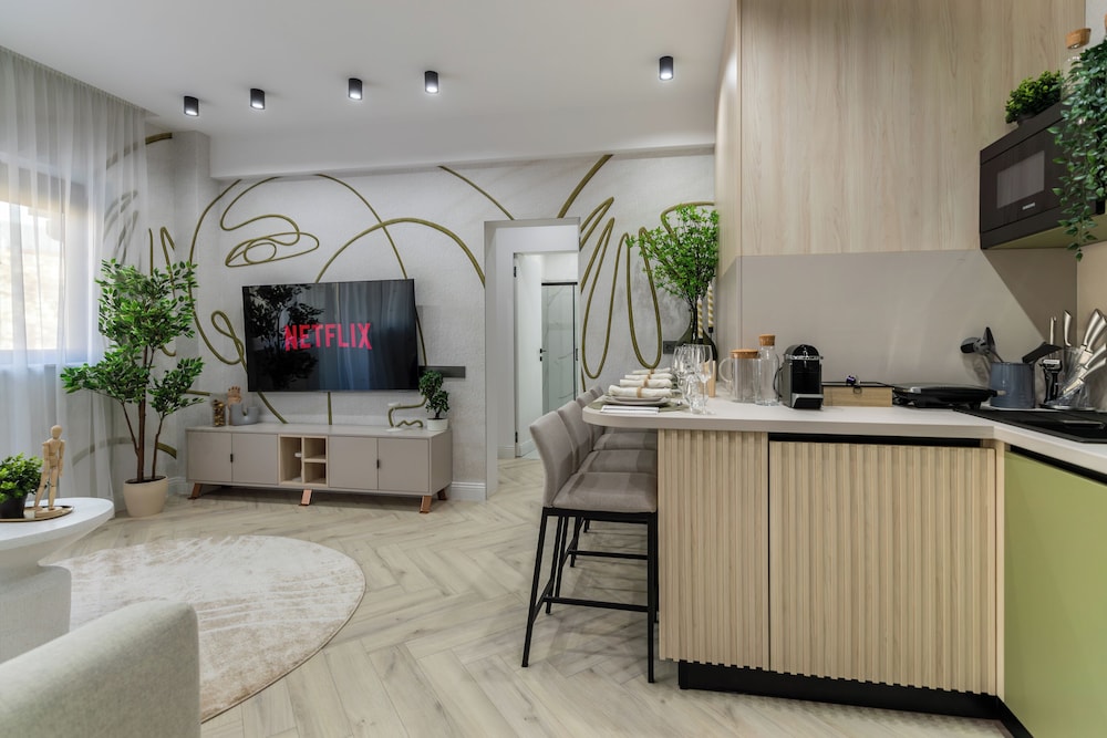 Aiastay Bucharest River Apartments