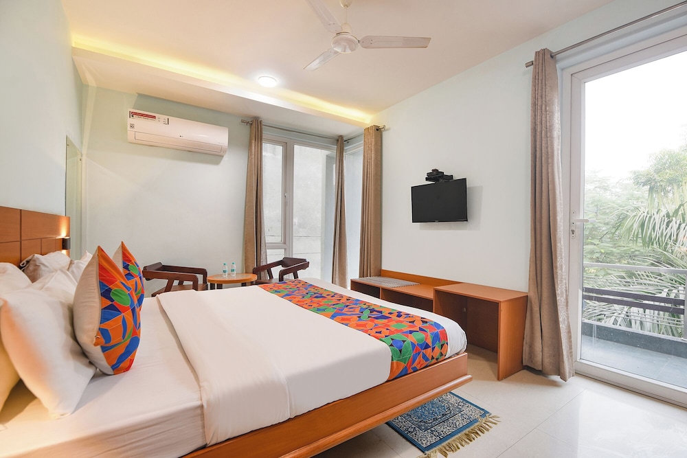 Fabhotel Pooja Residency