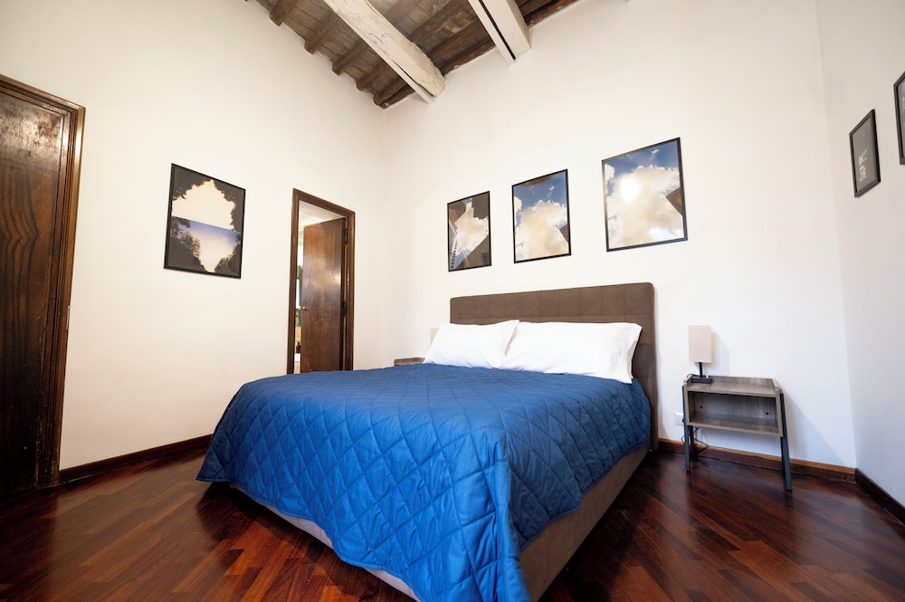 Pantheon Apartments