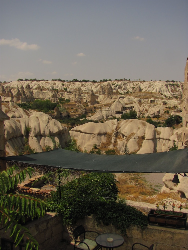 Serenity Cave Suites