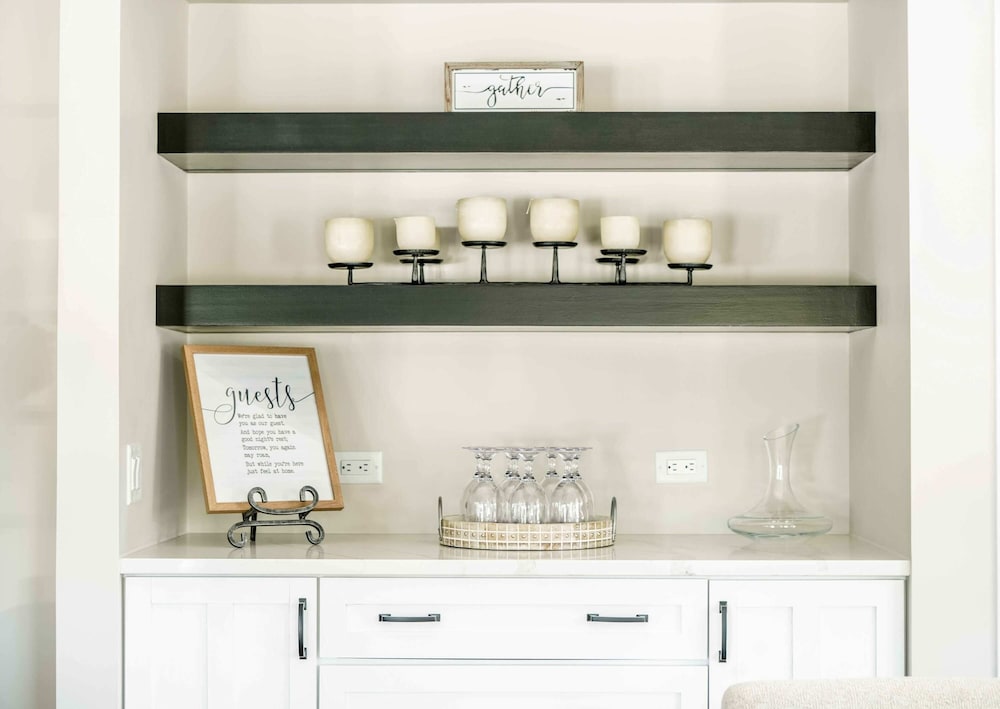 Tranquil Family Retreat - for 10!