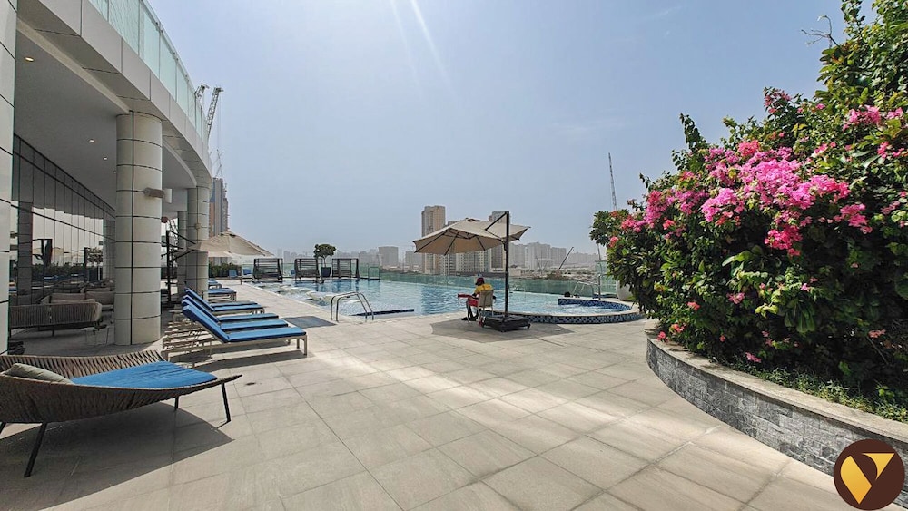Vogue JVT Novotel Balcony Pool & Gym