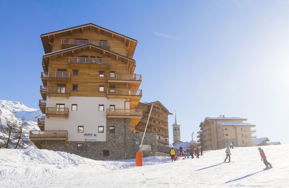 Charming Apartment With Pool in Tignes