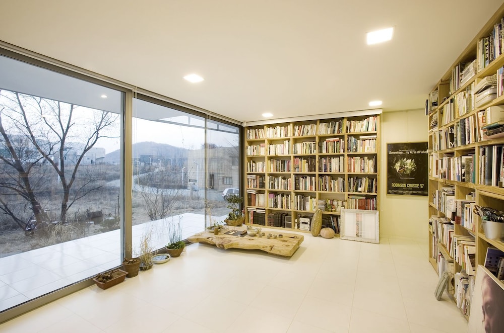 Motif No.1 Guest House