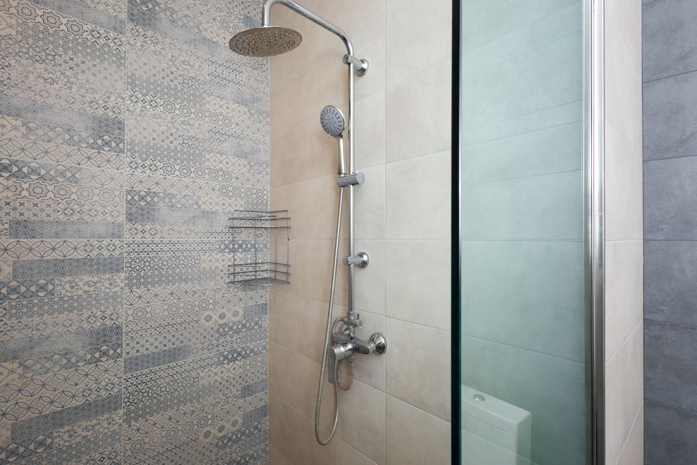 Apartments by Luxe Group DE114