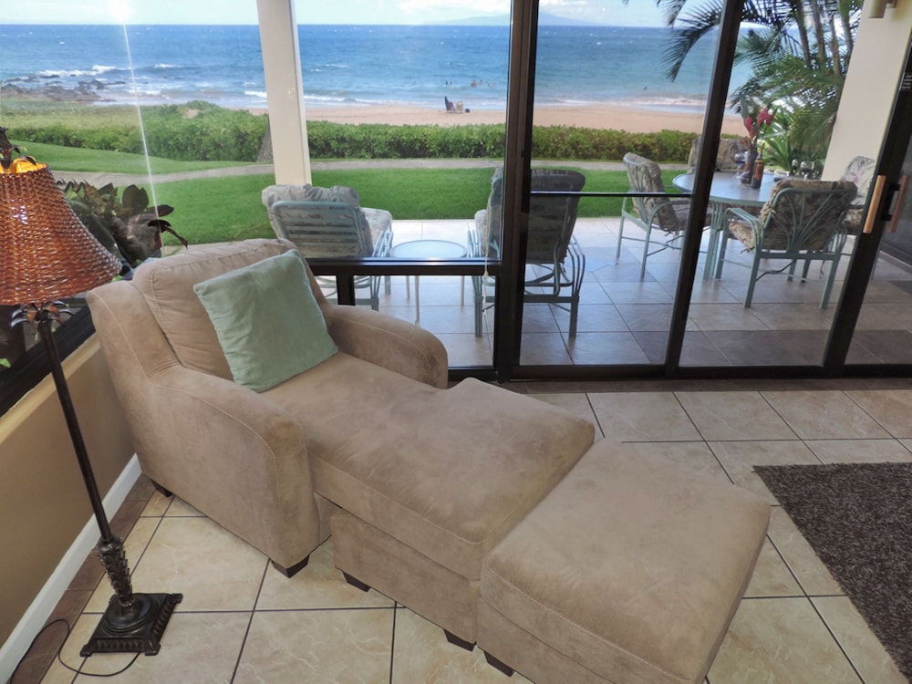 Polo Beach Club Vacation Rentals - APlus Resorts