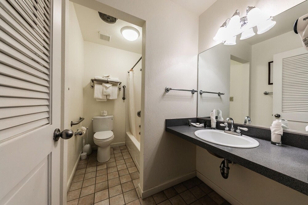 145 Bldg C 1 Bedroom Condo