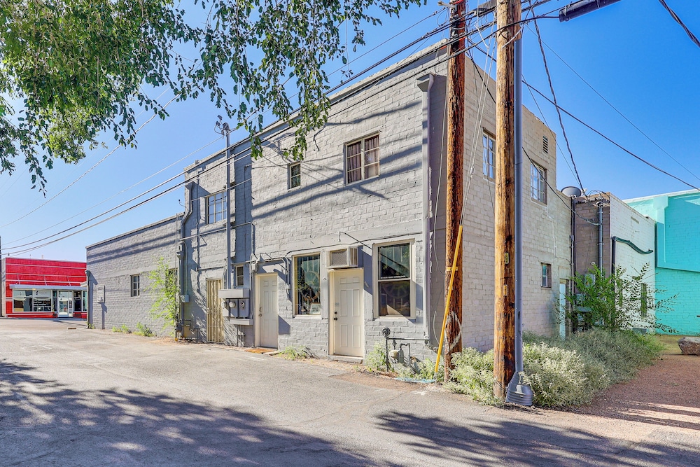 Route 66 Retreat Steps to Beale St in Dtwn Kingman