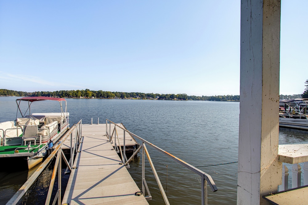 Bring Your Boat! Lake Murray Home w/ Dock & Ramp