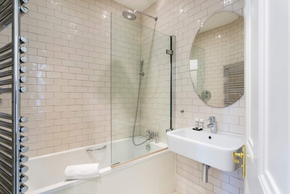 Stunning 2 Bed Apt W Garden in Clapham