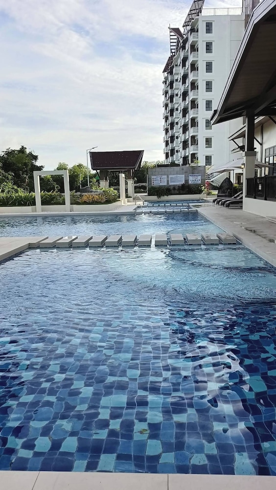 Royal Oceancrest Panglao Seaview