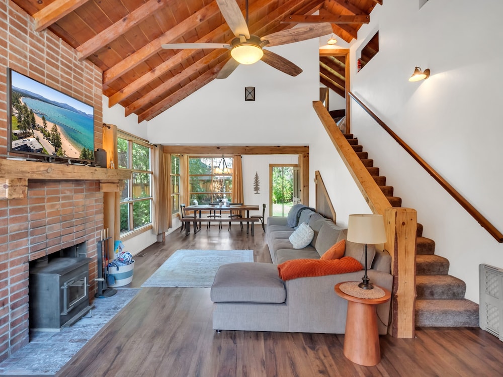851h Tahoe Classic Cabin Near The Beach 2 Bedroom Cabin