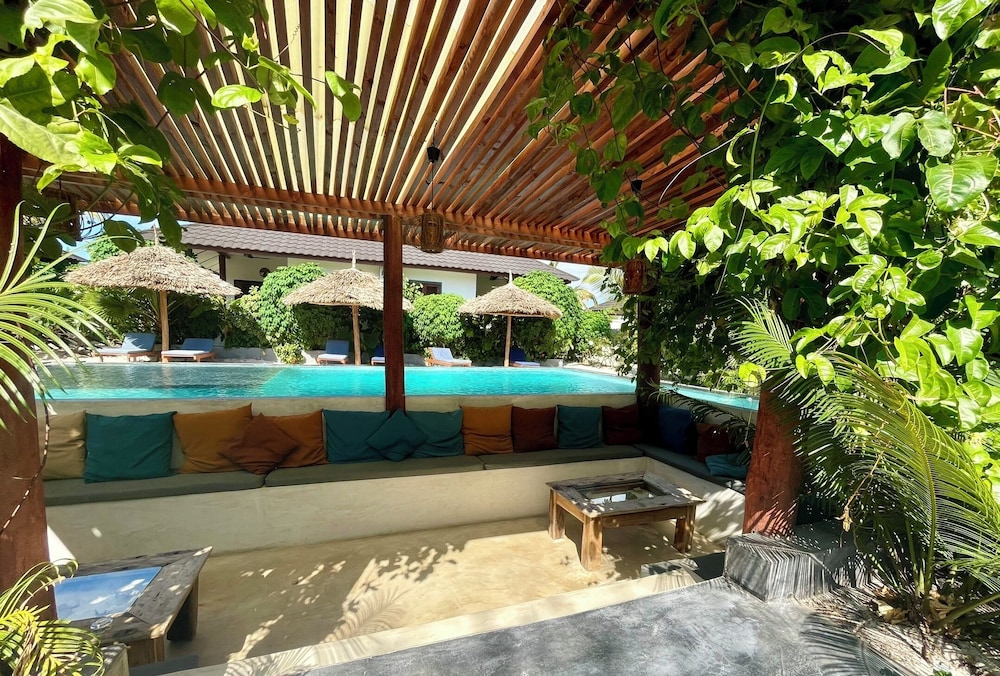 Baobab Bungalows