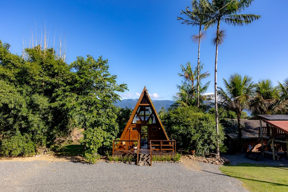 Chal Confort vel com Pisc Wifi Garagem e Jacuzzi