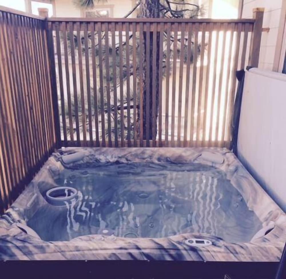 No 19 Luxury Village Retreat