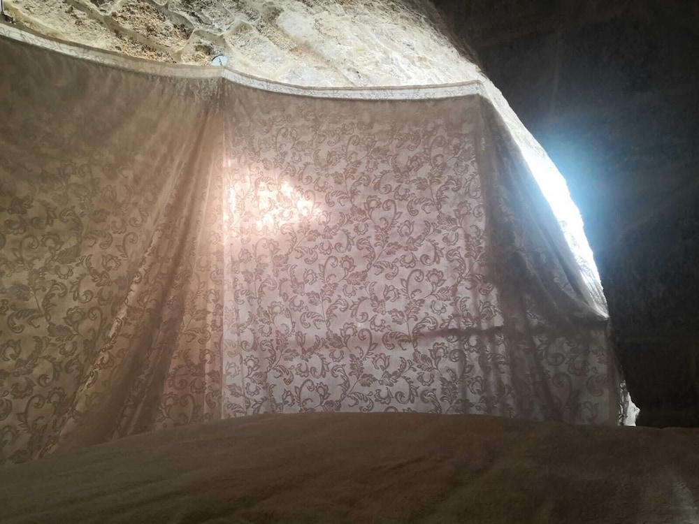1 Bedroom Studio Double bed Batroun old Souk view 5